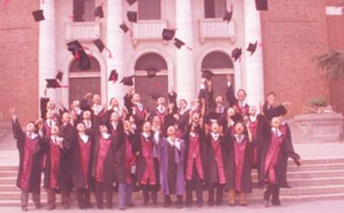 本科应届毕业生自荐信集合4篇