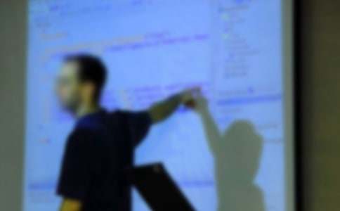 ��ʦ��ѧ������ѵ�ĵ����