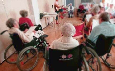 敬老院慰问发言稿