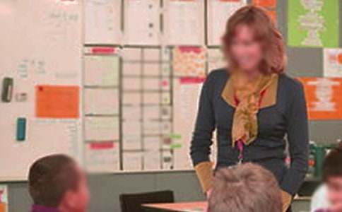 ���е���ʦ����300�ּ���5ƪ