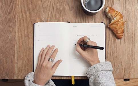 【必备】初中的作文300字汇编六篇