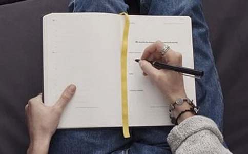 关于初中的作文300字八篇