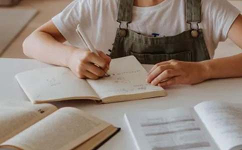 ����ѡ���������������300�ֻ���ʮƪ