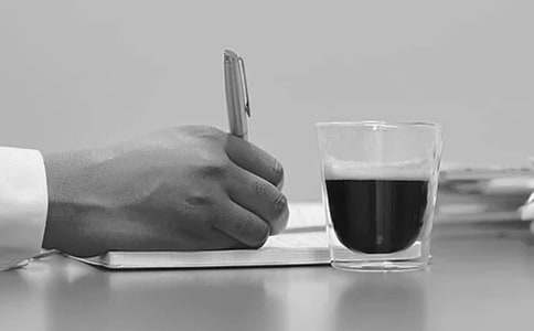 ���Ƽ������е�������300�ּ���6ƪ